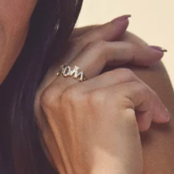 WOW/MOM RING